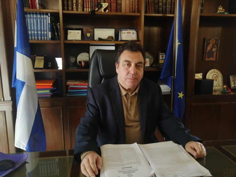 Δήμαρχος Παναγιώτης Αντωνακόπουλος: «Καλούμε όλους τους πολίτες να βγουν, να ψωνίσουν, να διασκεδάσουν, στη “Λευκή Νύχτα” του Πύργου»