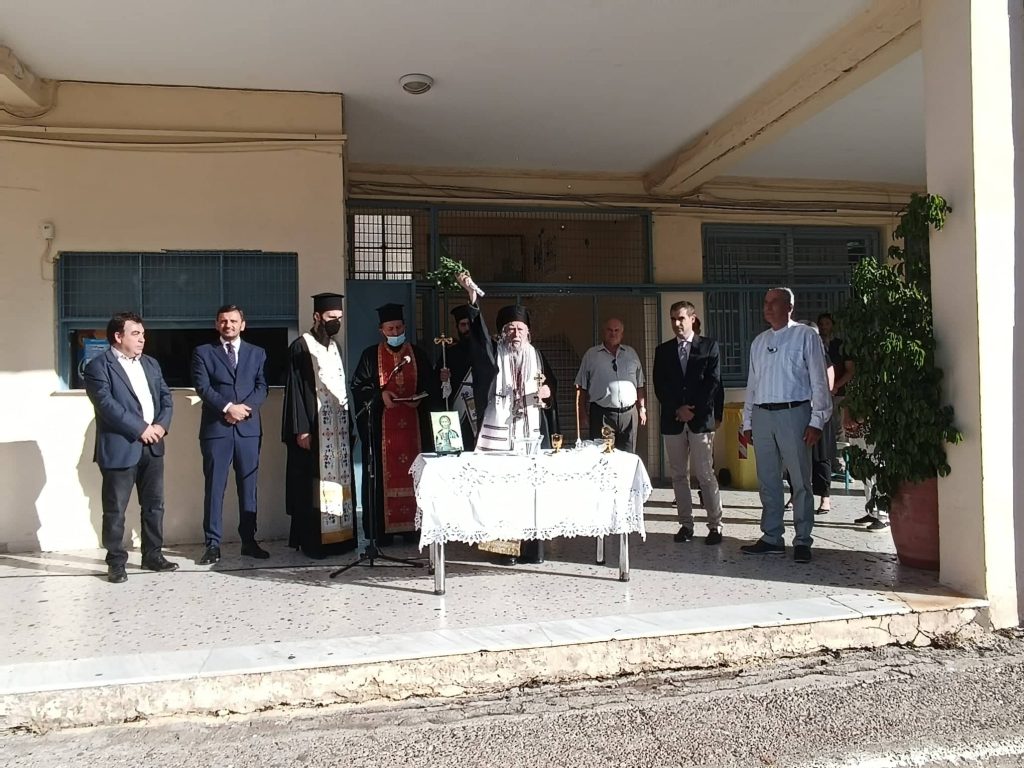 Σε Αγιασμούς σχολείων ο δήμαρχος Πύργου Παναγιώτης Αντωνακόπουλος