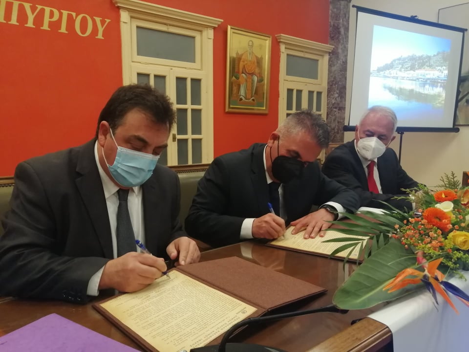 Ολοκληρώθηκε η αδελφοποίηση των Δήμων Πύργου και Ιθάκης 15 Ολοκληρώθηκε η αδελφοποίηση των Δήμων Πύργου και Ιθάκης