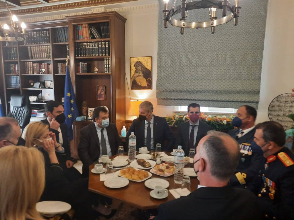 Ο Υφυπουργός Πολιτικής Προστασίας Ευάγγελος Τουρνάς στο Λάτσειο Δημοτικό Μέγαρο για τον εορτασμό της 25ης Μαρτίου