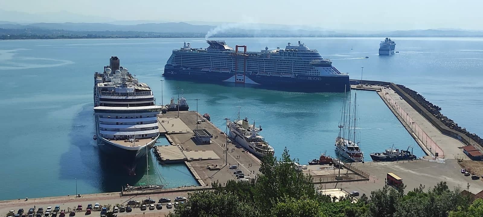 Προμήθεια και τοποθέτηση νέων προσκρουστήρων στο Λιμάνι Κατακόλου