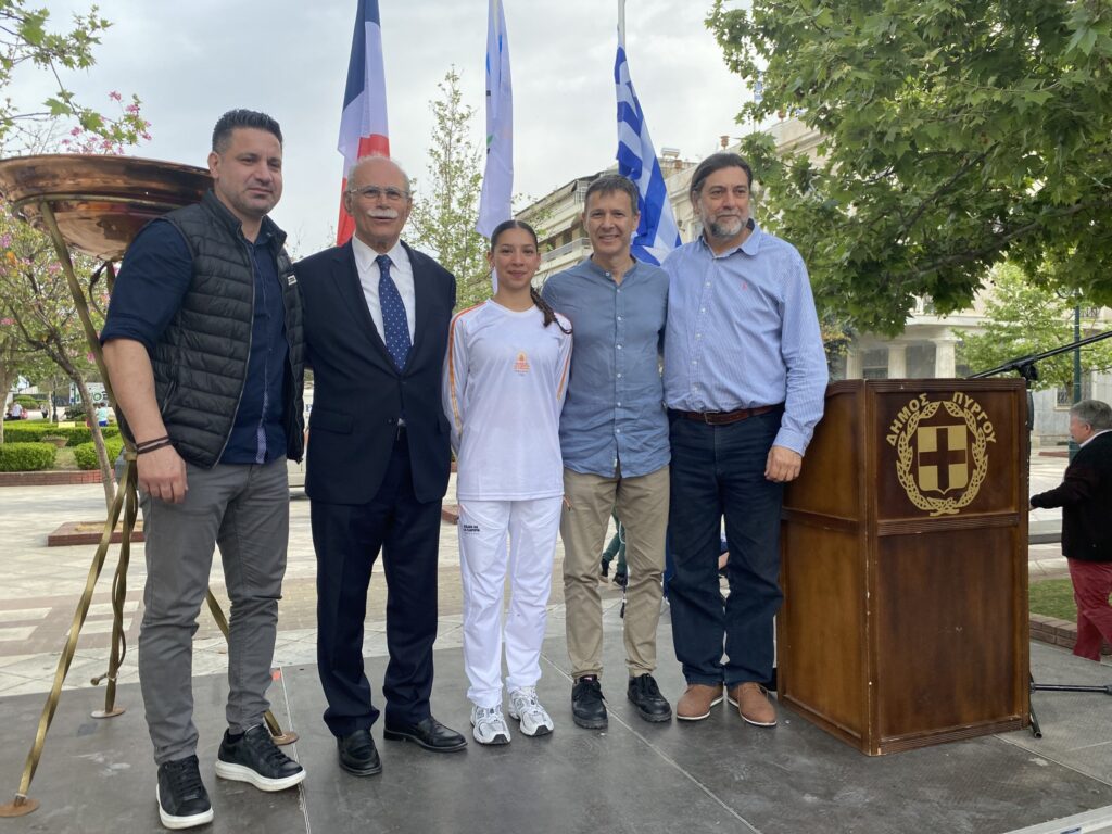 Πλήθος κόσμου στην τελετή της Αφής της Φλόγας στον Πύργο