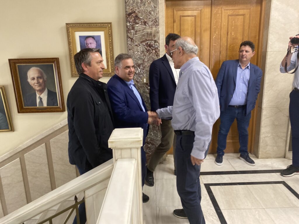Σε ιδιαίτερα φιλικό κλίμα η συζήτηση για ΑΕΙ και ευρωεκλογές.