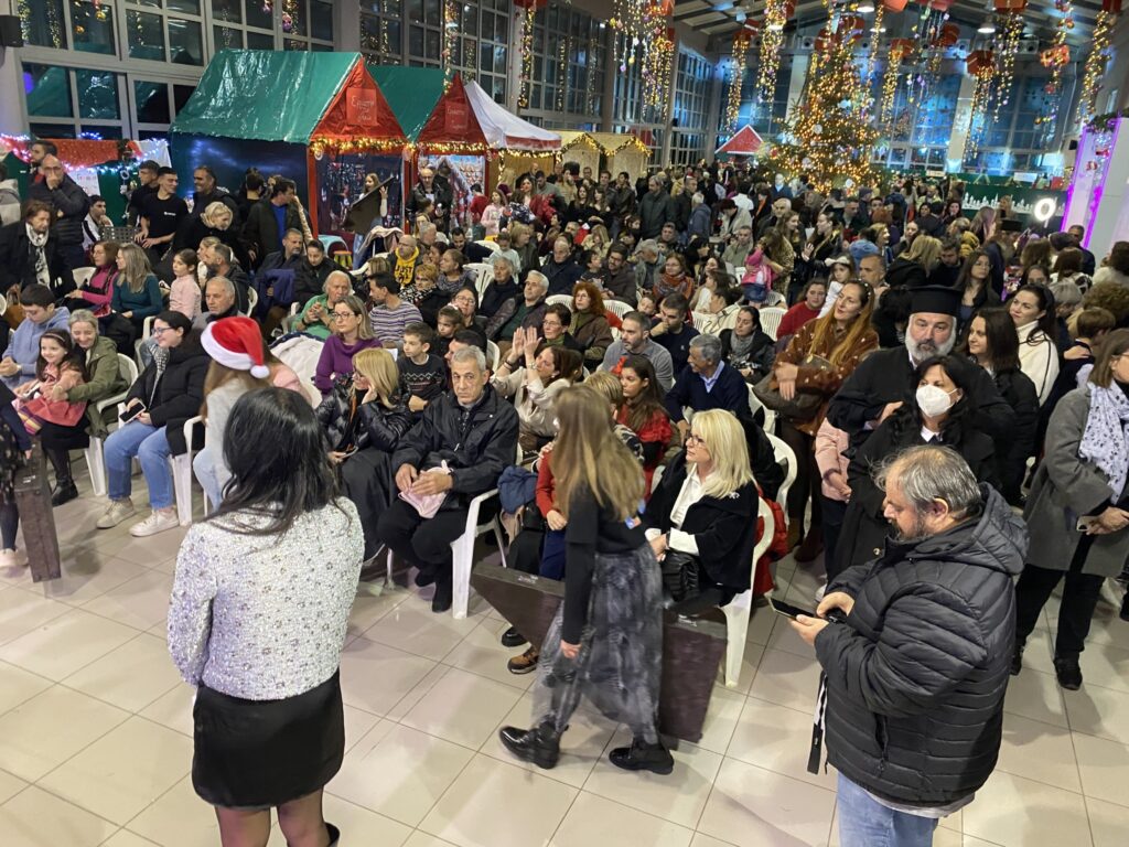 Πλήθος κόσμου στο "Μαγικό Εργοστάσιο του Wonka"