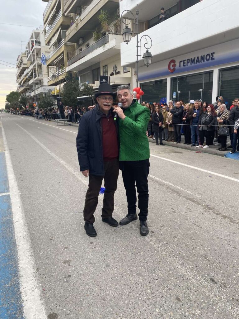 Πύργος: Χιλιάδες κόσμου στην καρναβαλική παρέλαση