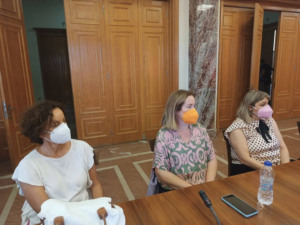 Ευρεία σύσκεψη στο Λάτσειο Δημοτικό Μέγαρο με φορείς και συλλόγους για την παραβατικότητα και το bullying 23 Ευρεία σύσκεψη στο Λάτσειο Δημοτικό Μέγαρο με φορείς και συλλόγους για την παραβατικότητα και το bullying
