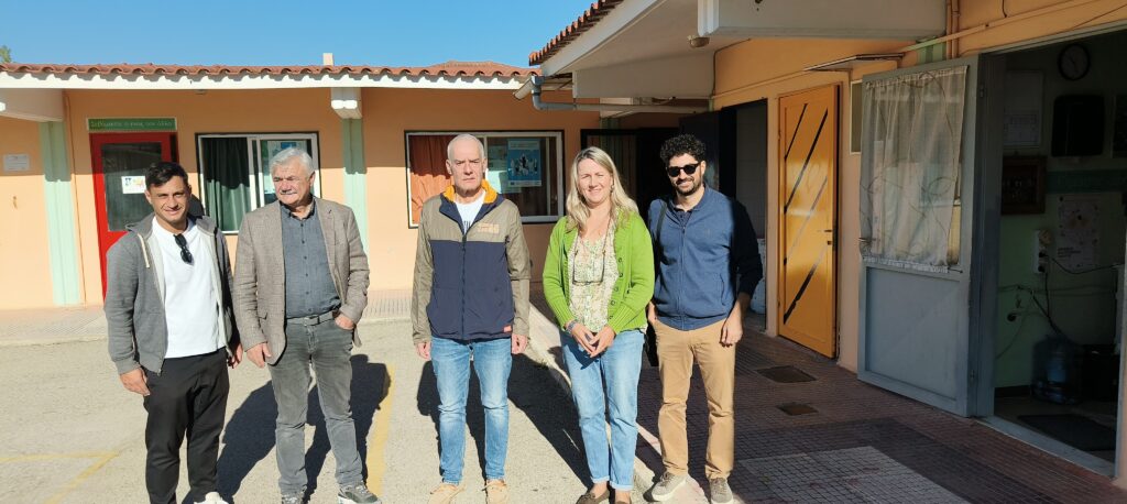 Προτεραιότητα στα σχολικά συγκροτήματα