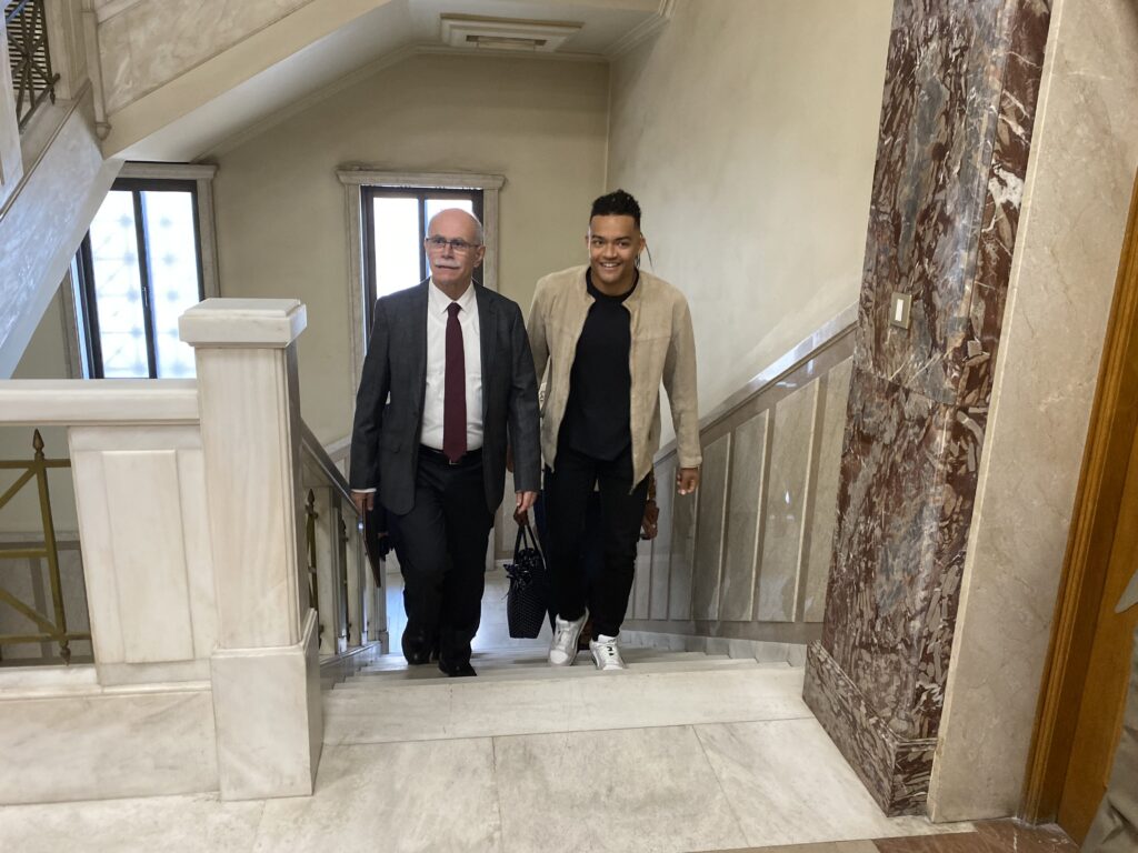 Το Χρυσό Κλειδί της πόλης στον Εμμανουήλ Καραλή
