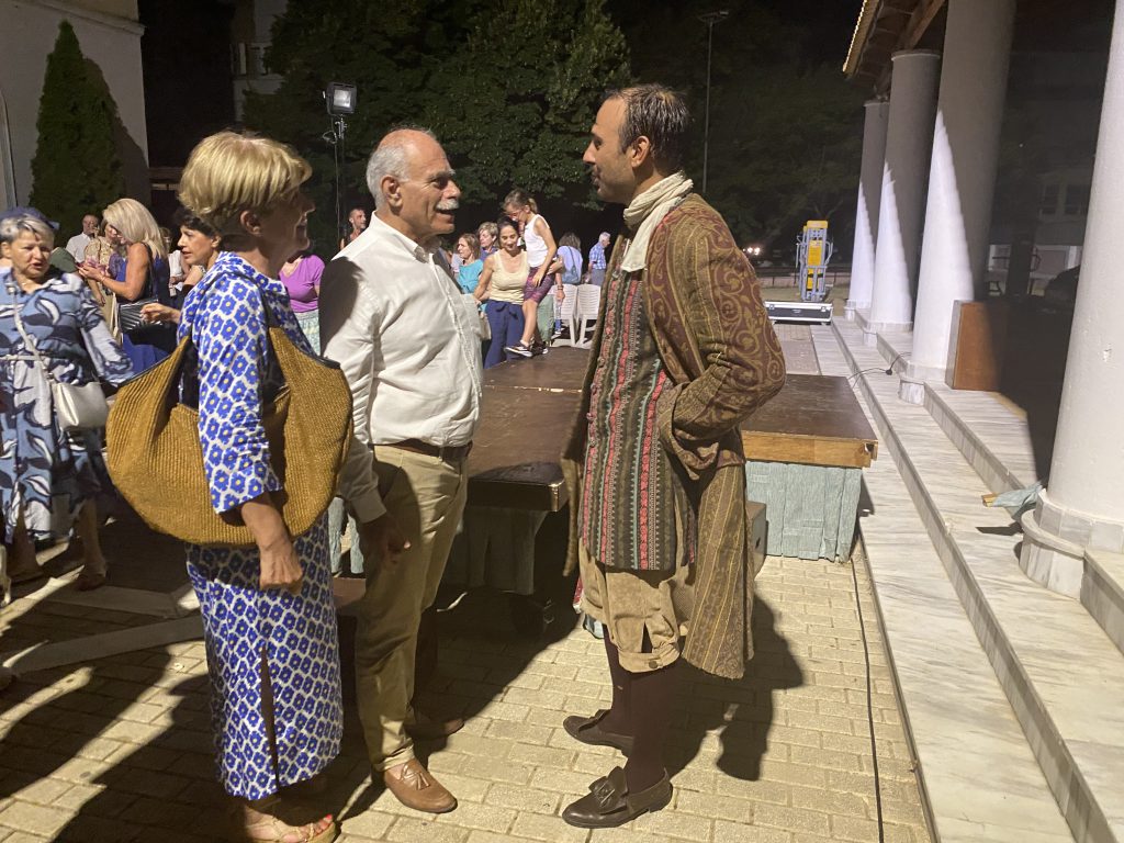 Η «Λοκαντιέρα» του Γκολντόνι καθήλωσε το κοινό στον Πύργο!