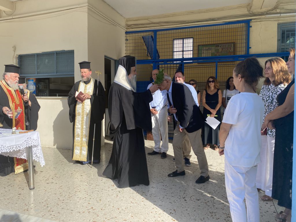 Η Δημοτική Αρχή και ο Δήμαρχος Πύργου, Στάθης Καννής, κοντά στην εκπαιδευτική κοινότητα την πρώτη μέρα της νέας σχολικής χρονιάς. 34 Η Δημοτική Αρχή και ο Δήμαρχος Πύργου, Στάθης Καννής, κοντά στην εκπαιδευτική κοινότητα την πρώτη μέρα της νέας σχολικής χρονιάς.