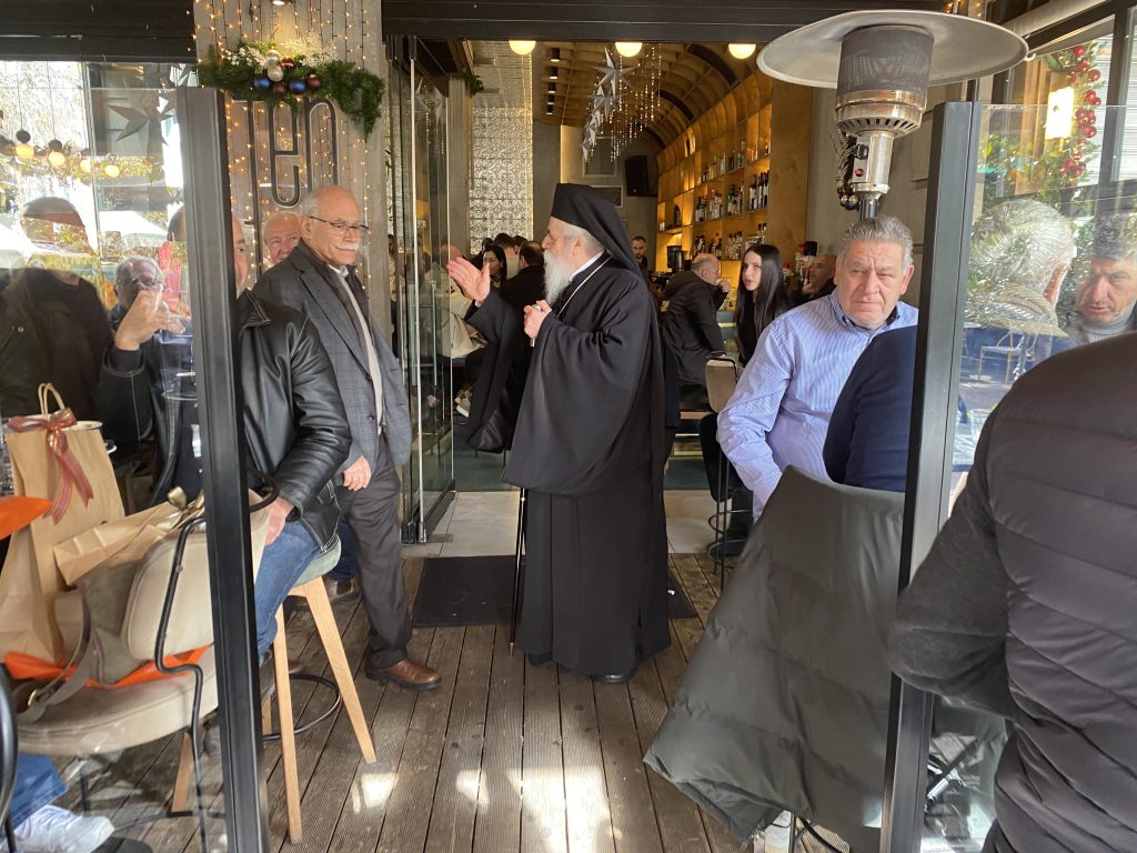 Πύργος: Μελωδίες, παράδοση και ευχές για το νέο έτος από τον Δήμαρχο κ. Στάθη Καννή και τον Μητροπολίτη Ηλείας κ. Αθανάσιο