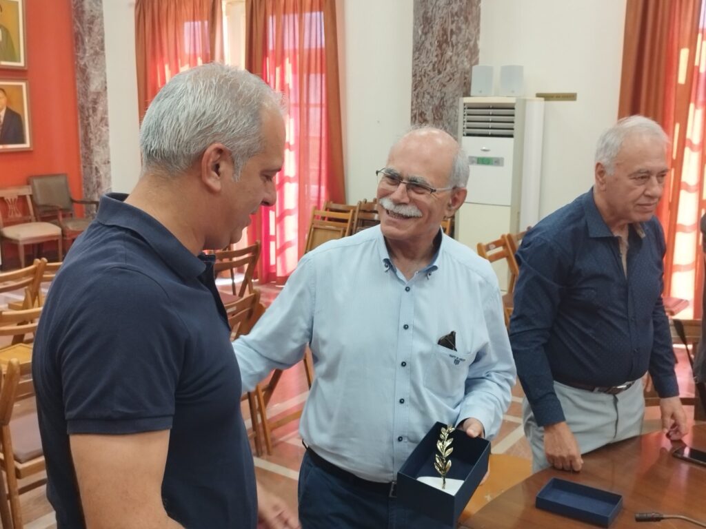 Αντιπροσωπεία της Π.Ο.Ε. Λευκωσίας συναντήθηκε με τον Δήμαρχο Πύργου κ. Στάθη Καννή