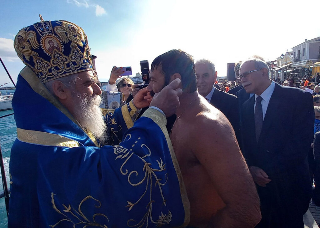Με λαμπρότητα εορτάστηκαν τα Θεοφάνια στο Κατάκολο