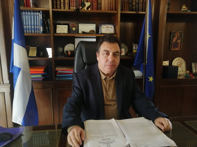 <strong>Μήνυμα Δημάρχου Πύργου αλληλεγγύης και στήριξης της τοπικής αγοράς την περίοδο των εορτών</strong>