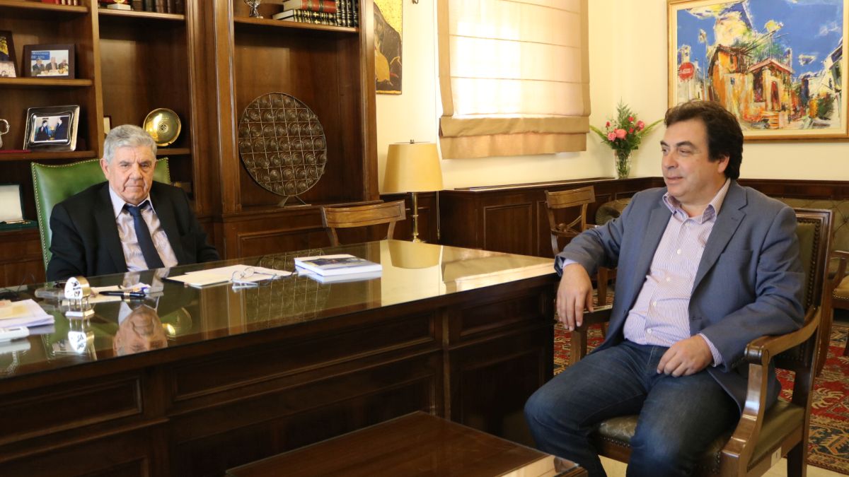 Συνάντηση του Δημάρχου Πύργου με τον επικεφαλής της μείζονος μειοψηφίας κ. Τ. Αντωνακόπουλο