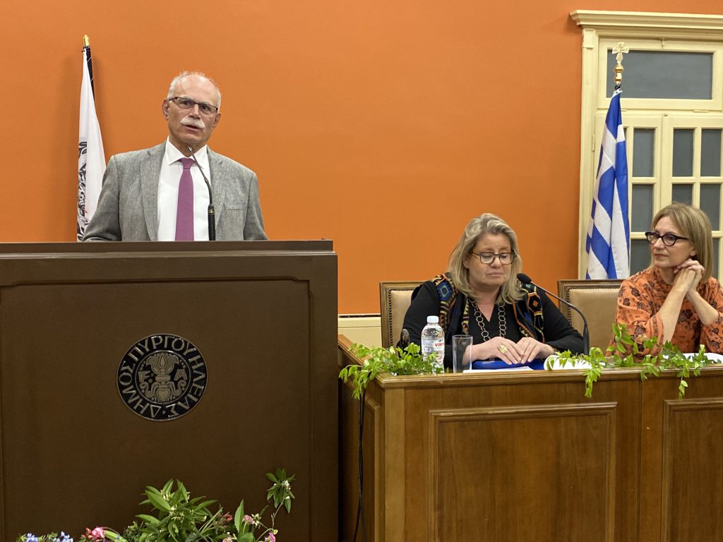 «Άρωμα Σταφίδας και άλλες νοσταλγικές ιστορίες»: Ταξίδι στον Πύργο του χθες