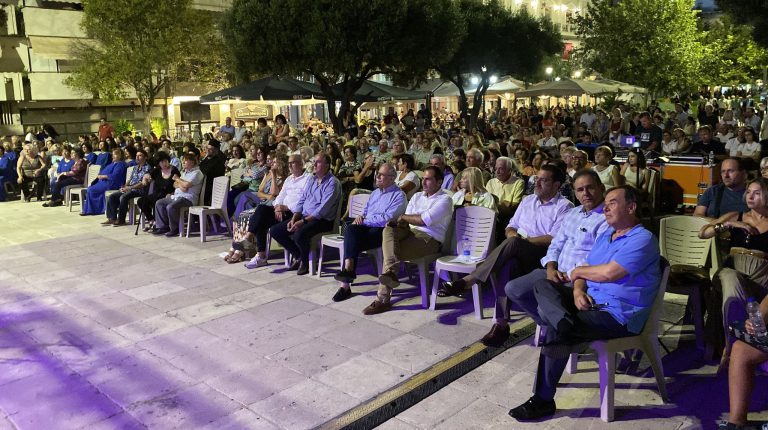 Μουσικό ταξίδι με διαχρονικές επιτυχίες  του Μίκη Θεοδωράκη και Γρηγόρη Μπιθικώτση