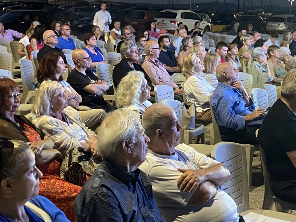Με επιτυχία η εκδήλωση για το «Εγώ το Θηρίο» και τη «Φωτιά της Ειρήνης» στο Κατάκολο