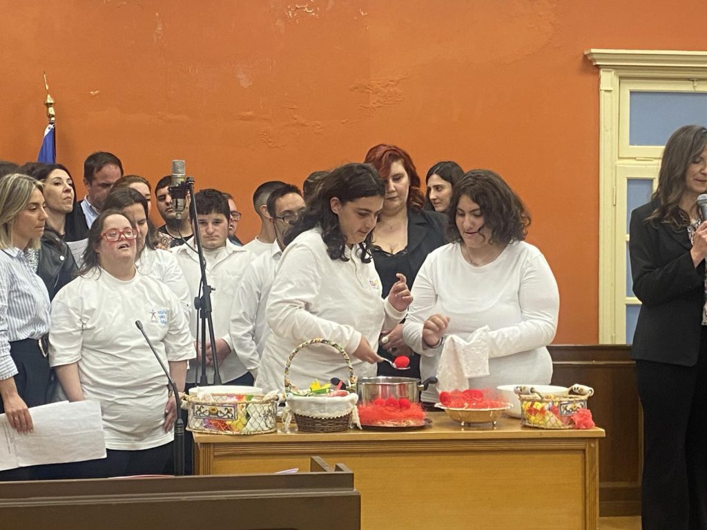 Η Ανάσταση μέσα από τη δημιουργική έκφραση σπουδαστών και σπουδαστριών του ΕΕΕΚ Πύργου 20 Η Ανάσταση μέσα από τη δημιουργική έκφραση σπουδαστών και σπουδαστριών του ΕΕΕΚ Πύργου